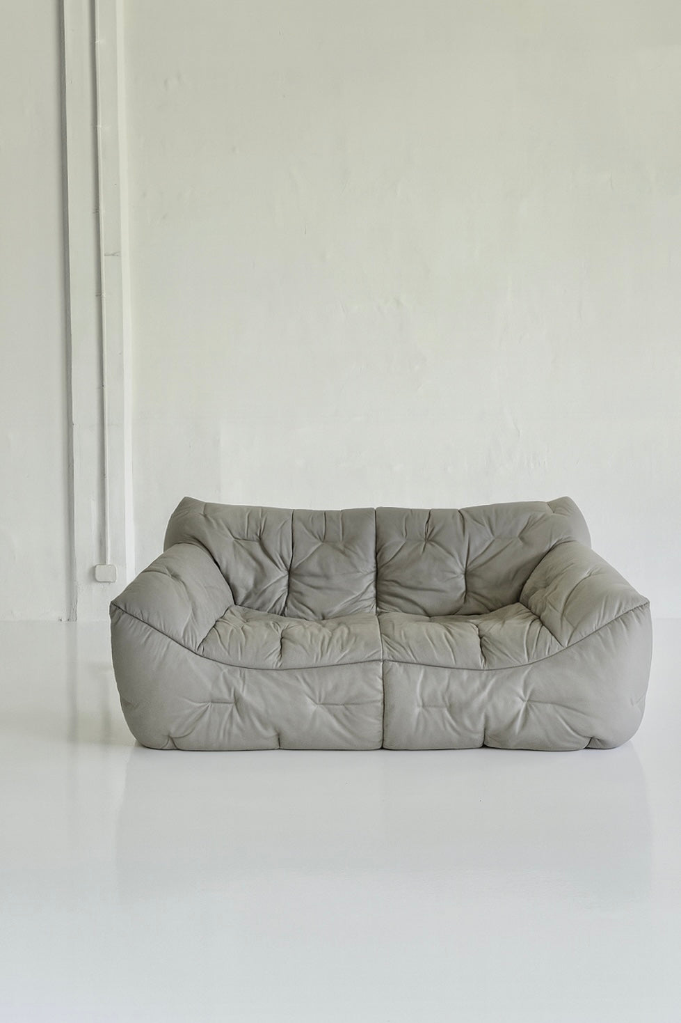 INFORMEL two-seater by Hans Hopfer