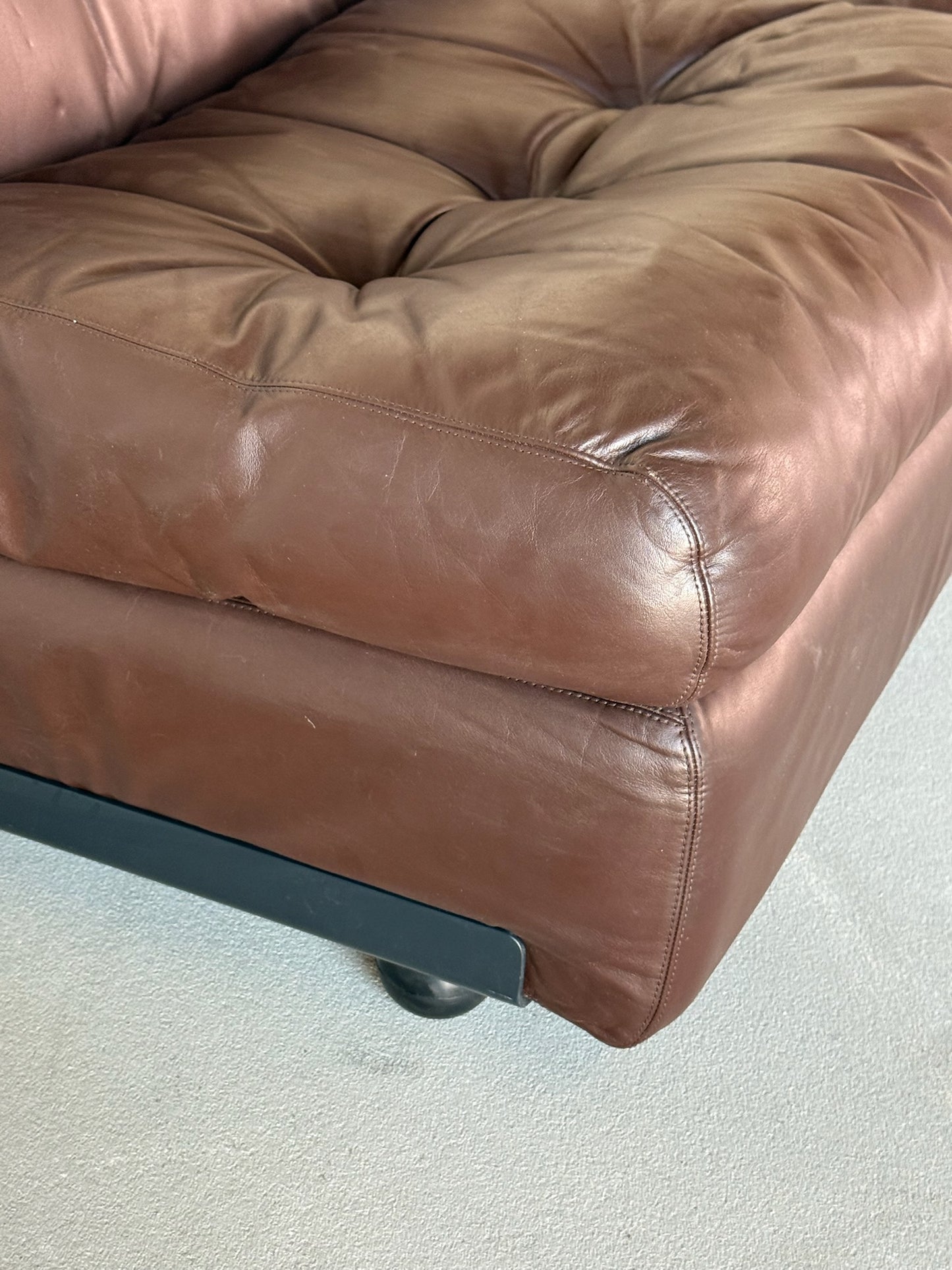 AMANTA modular dark brown sofa