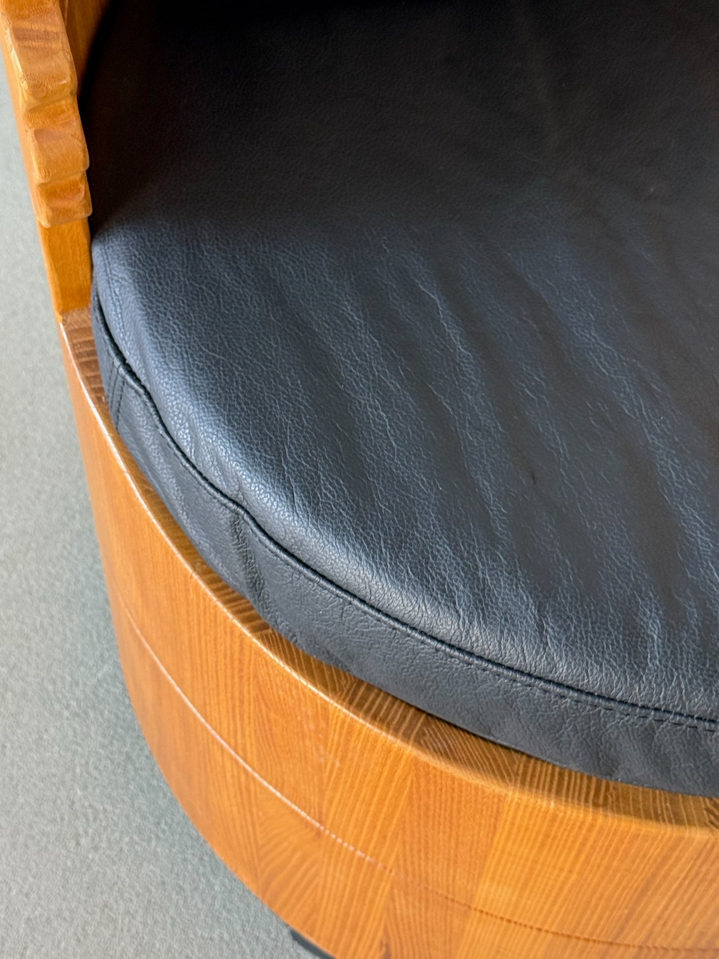 CYLINDER wooden lounge chair
