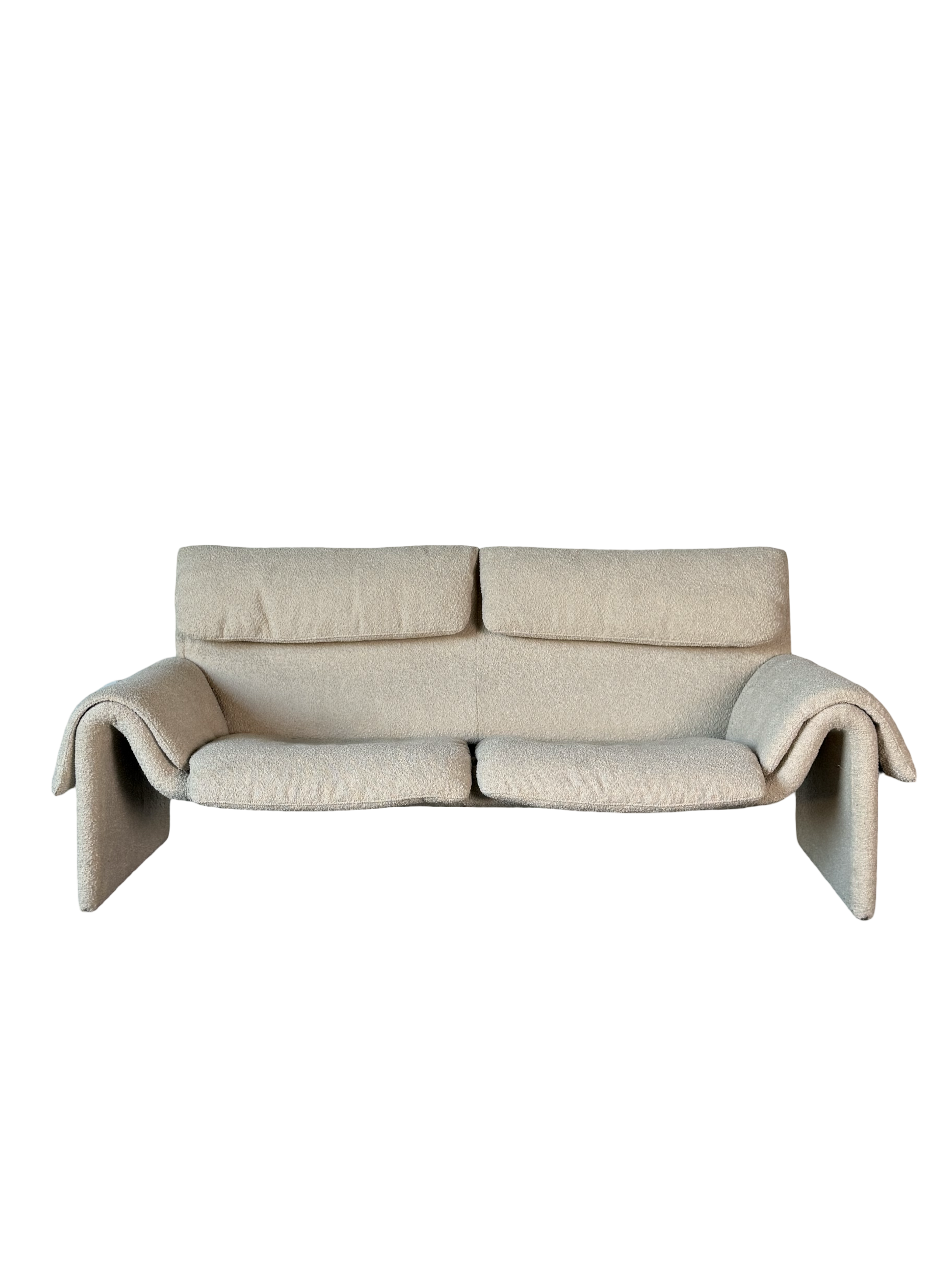 DS-2011 bouclé sofa