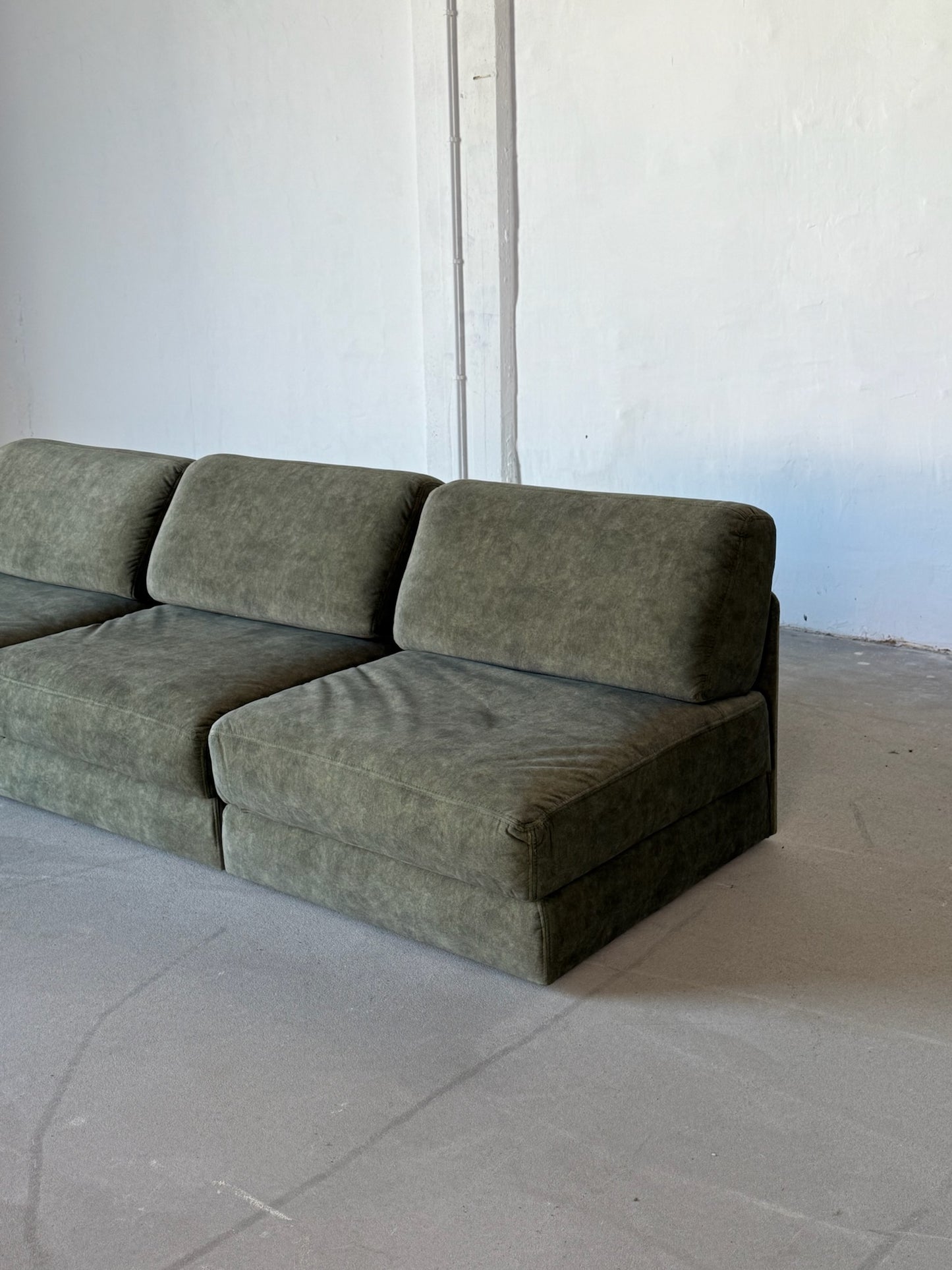 DS-76 green modular sofa