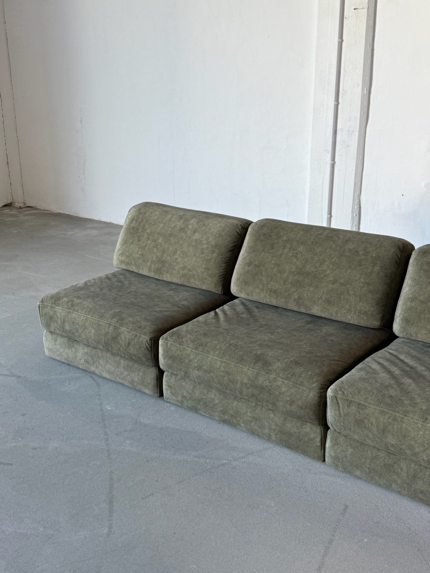 DS-76 green modular sofa
