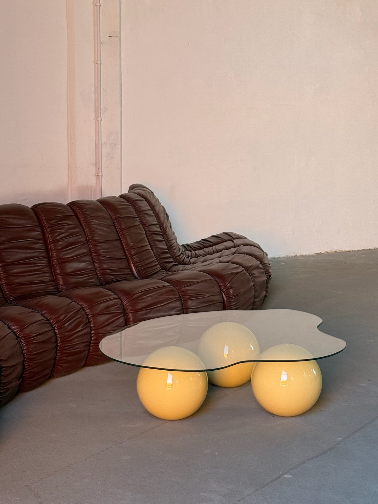 SPHERE black coffee table