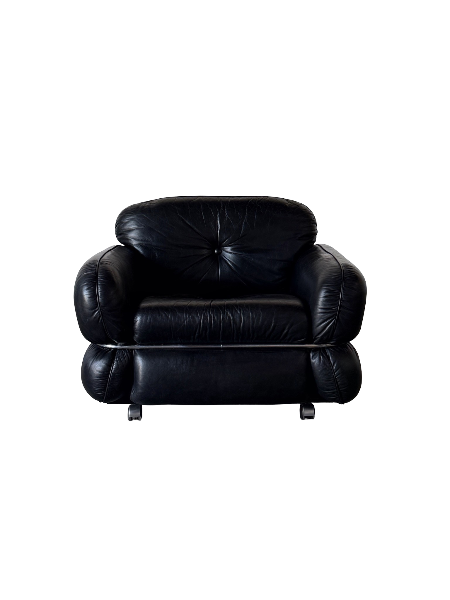HANNIBAL black leather armchair