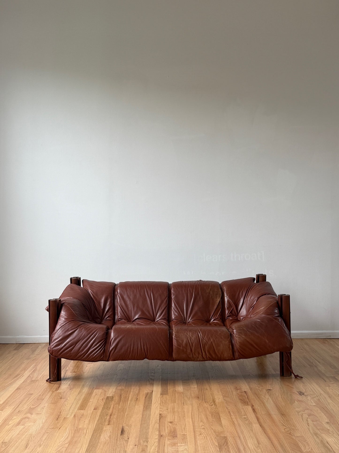 MP-211 brown 3-seater sofa