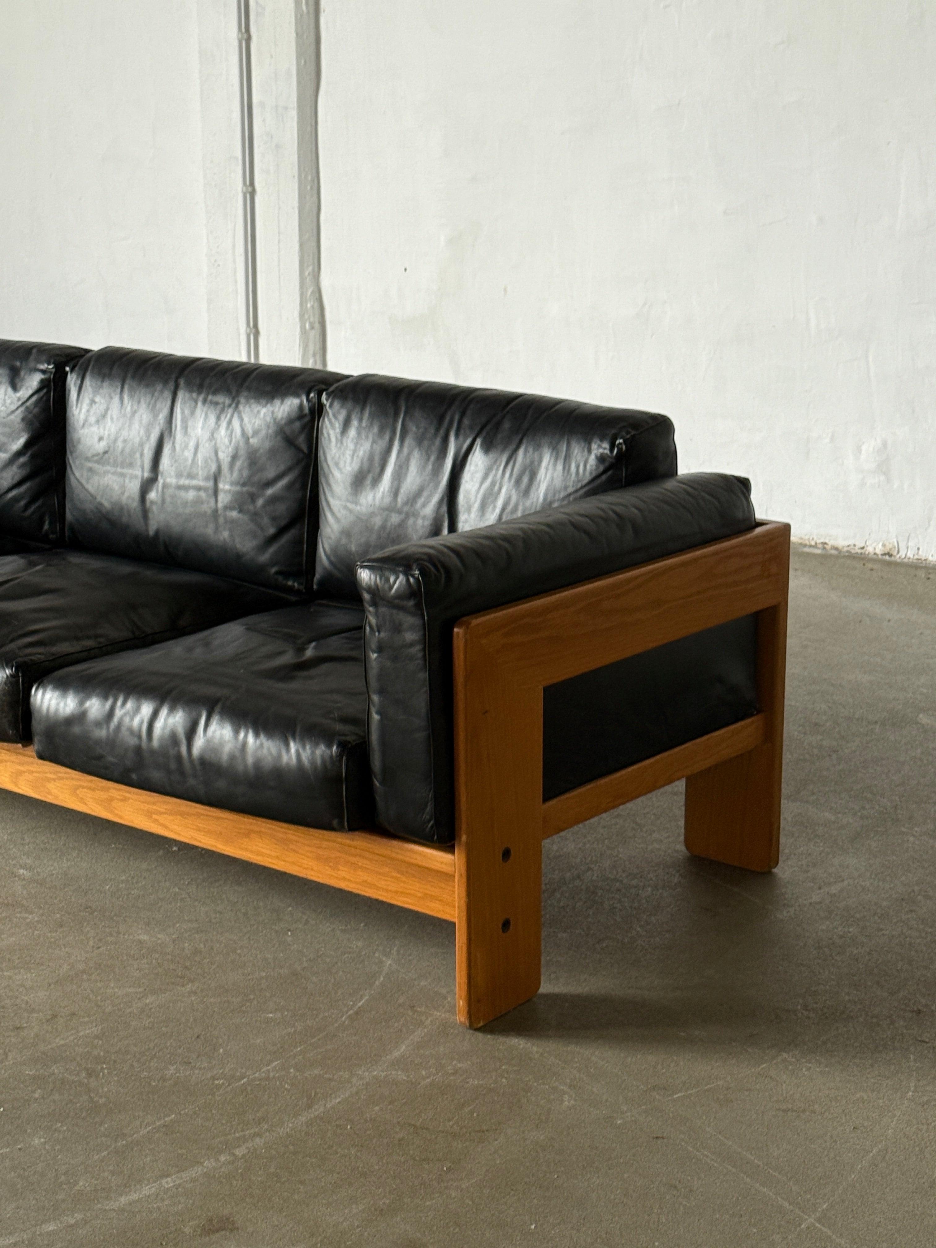 Gavina BASTIANO black leather sofa