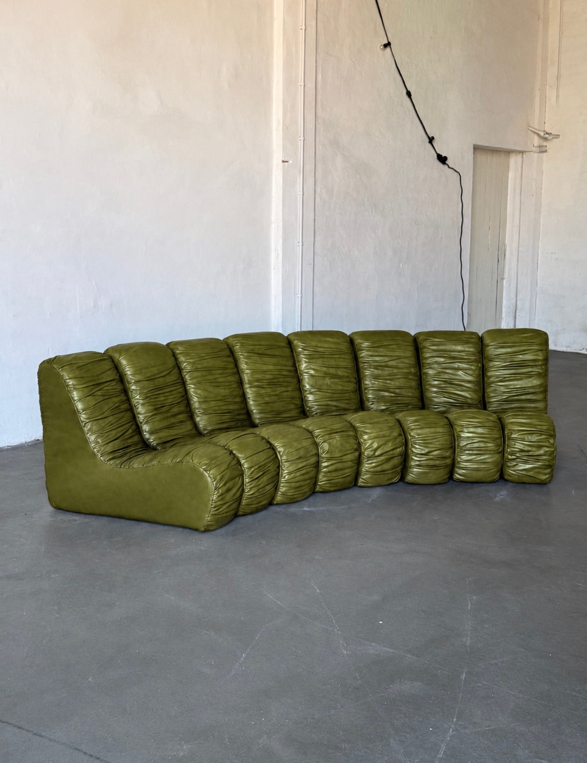 SNAKE green leather sofa, 8 modules