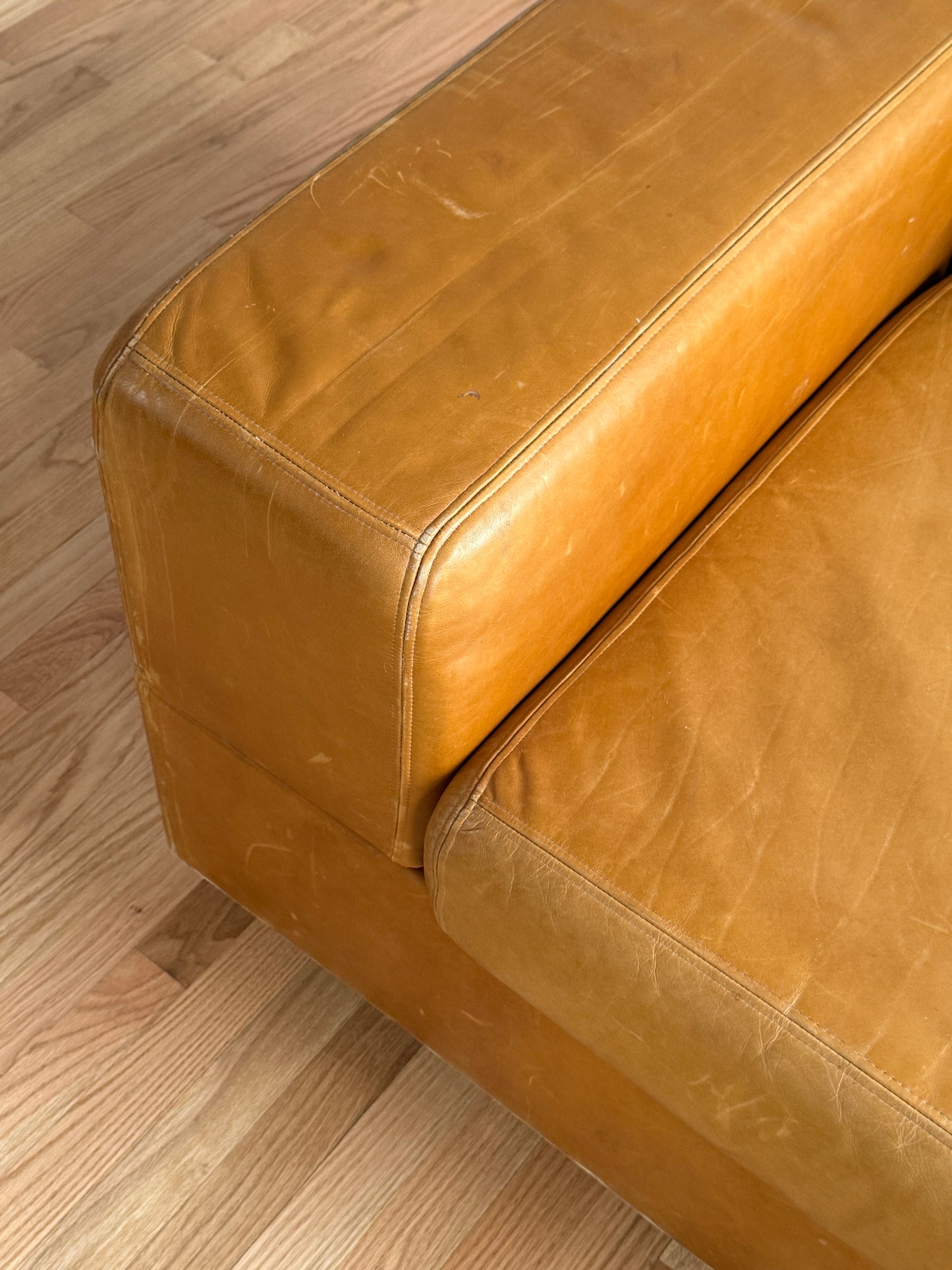 Tito Agnoli caramel leather daybed sofa, 1960s