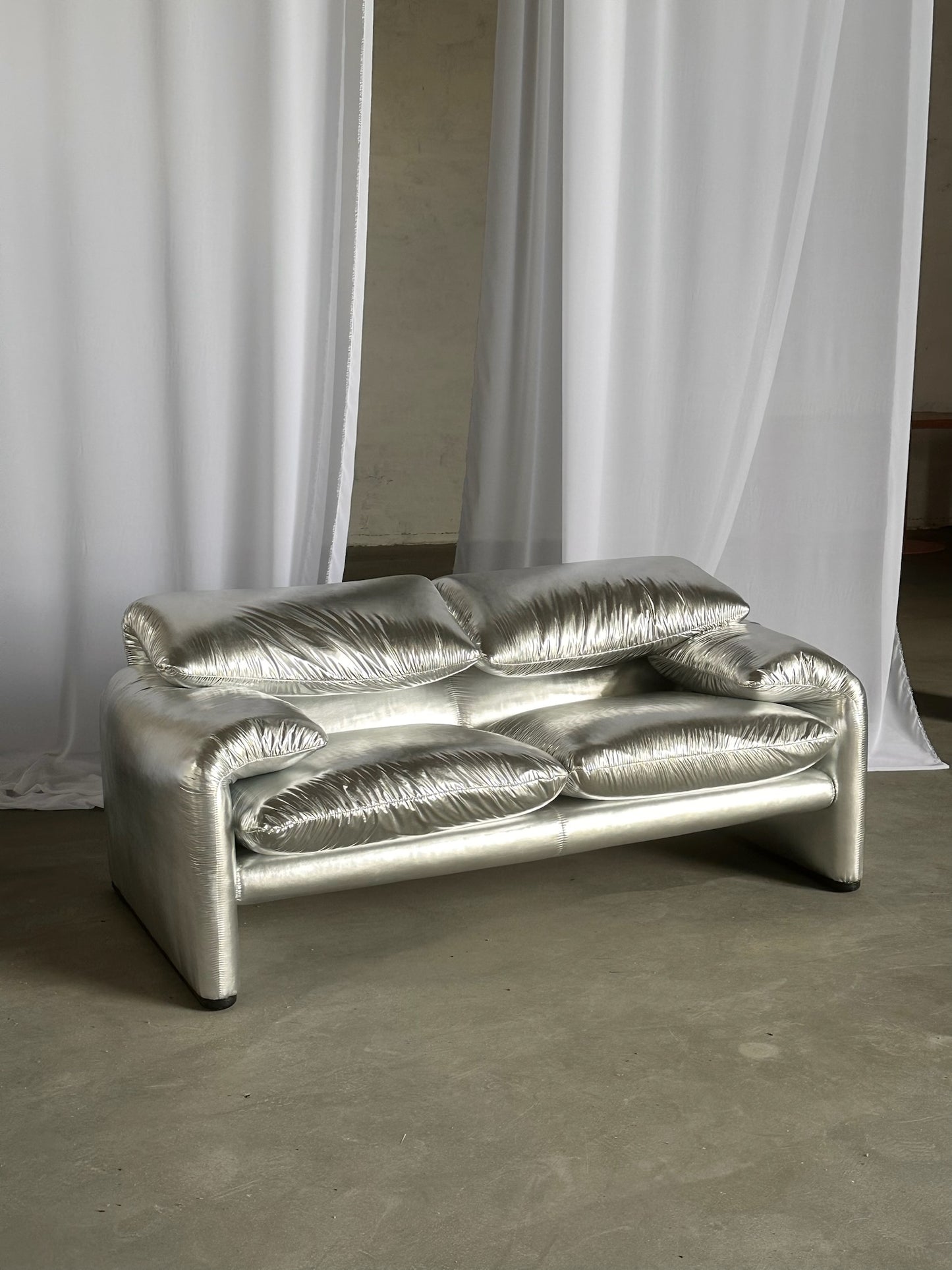 MARALUNGA silver sofa