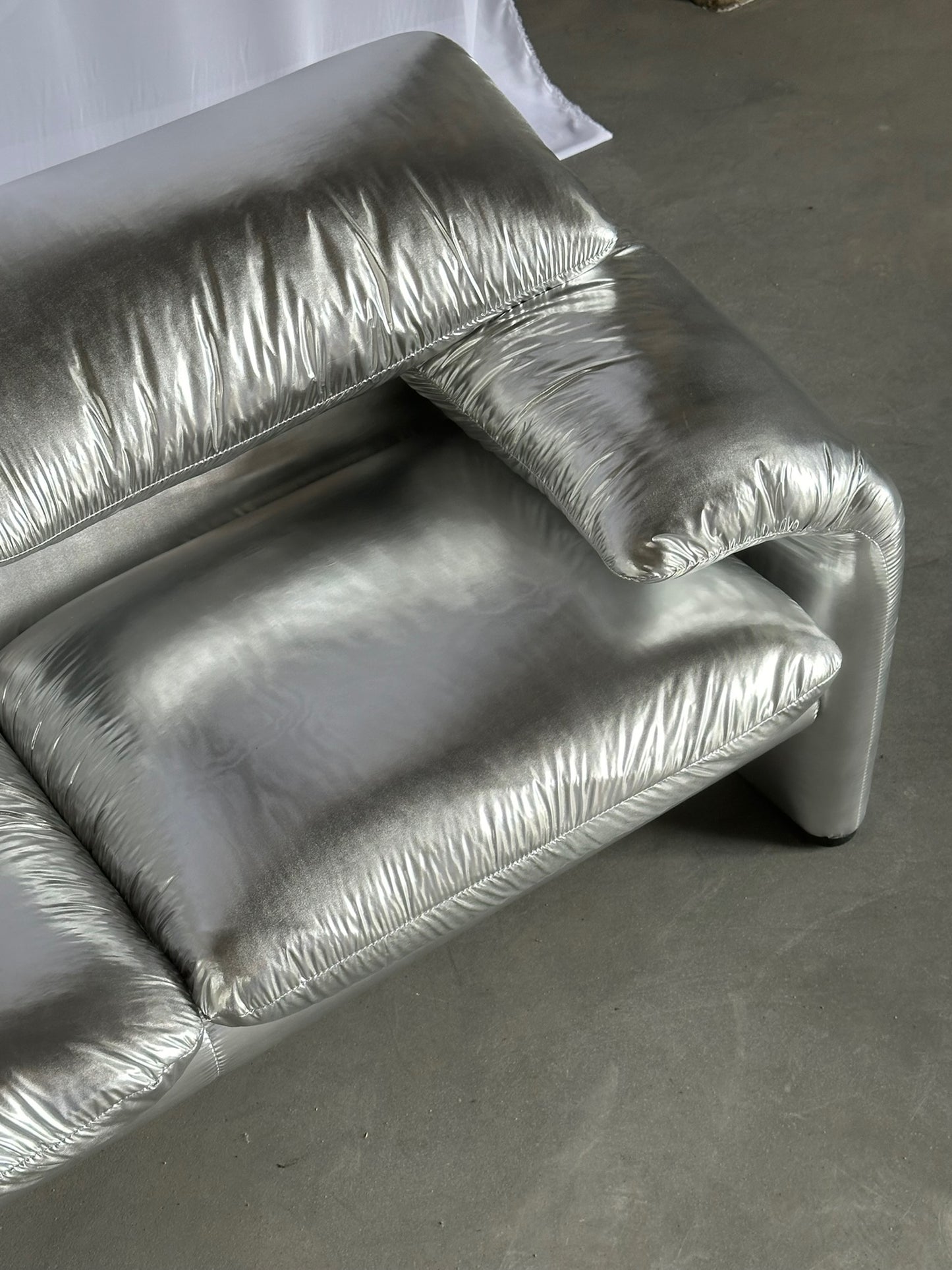 MARALUNGA silver sofa