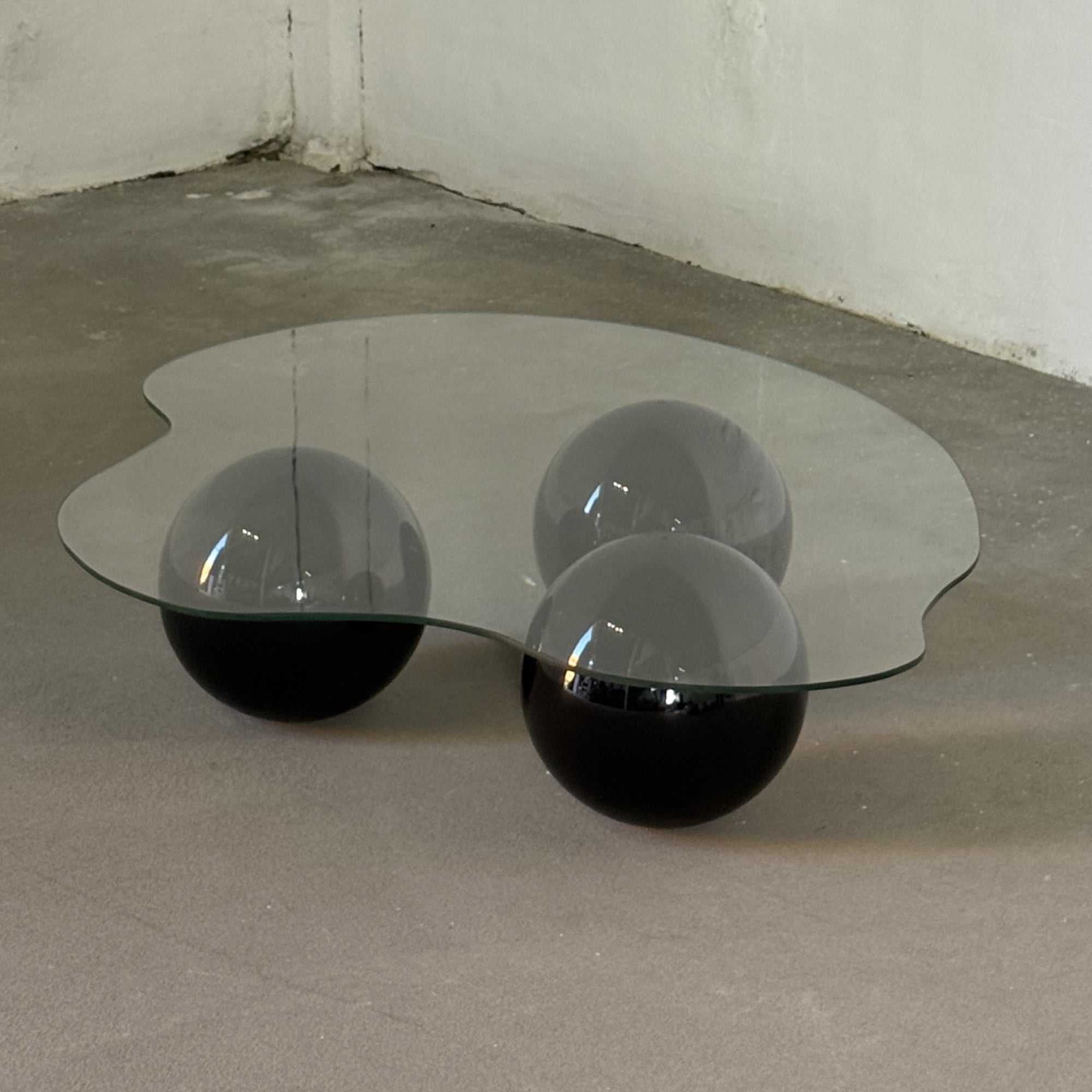 SPHERE black coffee table