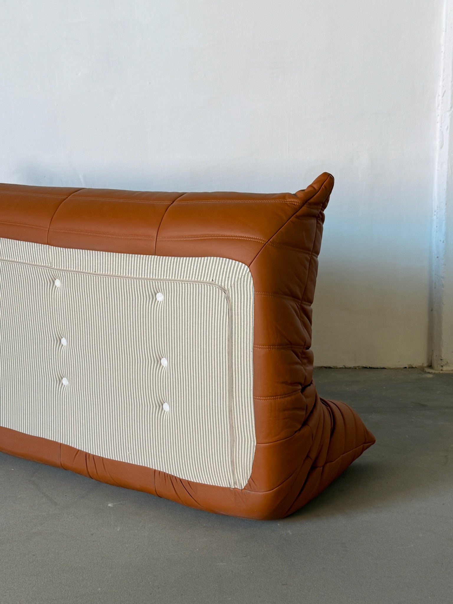 TOGO caramel leather sofa – Balba NYC