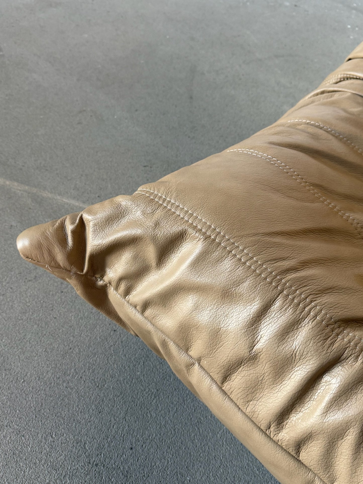 TOGO sand beige leather set of 3
