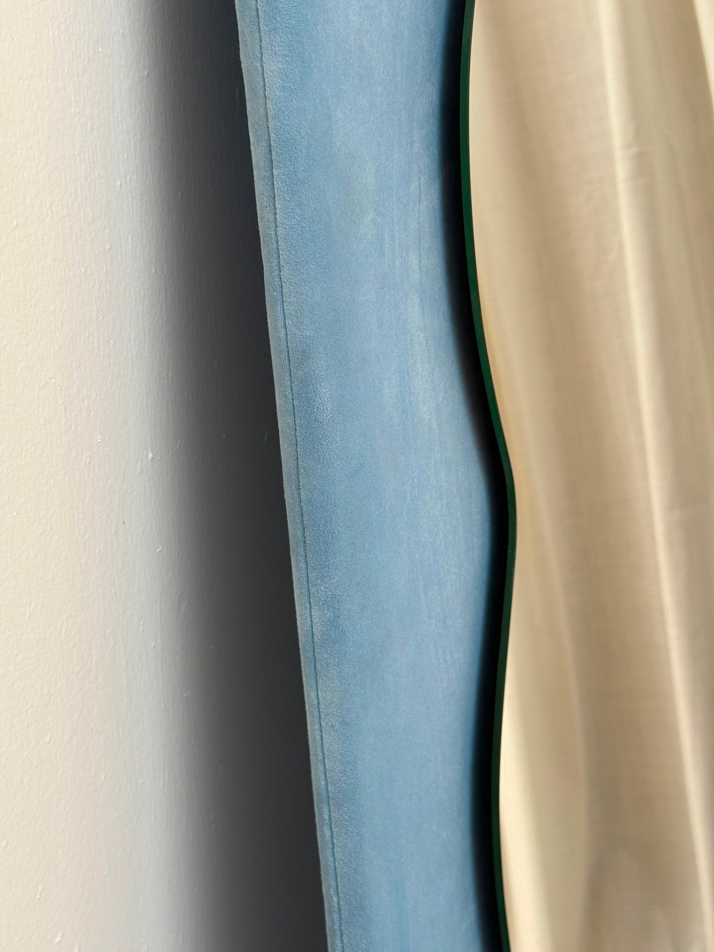 WAVE mirror