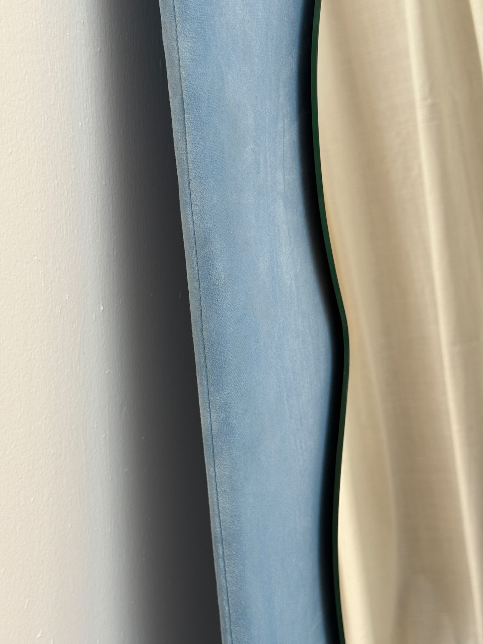 WAVE mirror