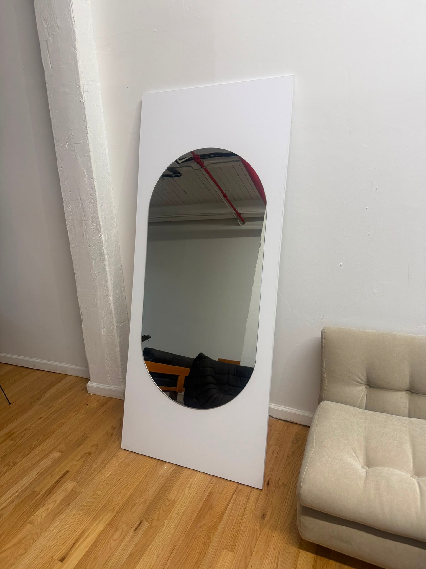 OVAL mirror